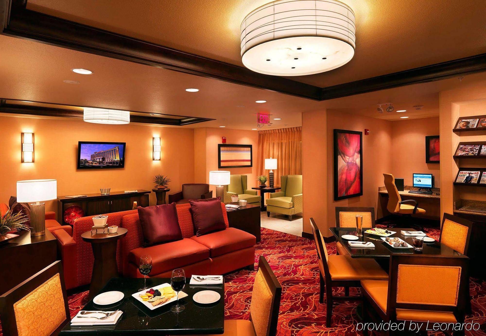 Marriott Bloomington Normal Hotel And Conference Center Интериор снимка